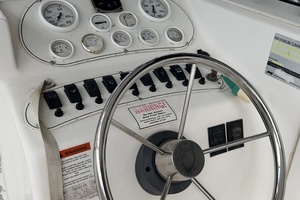 25ft Baha Cruisers Yacht For Sale