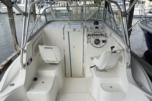 25ft Baha Cruisers Yacht For Sale
