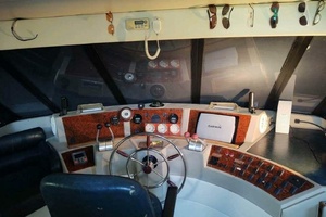 47ft Bayliner Yacht For Sale