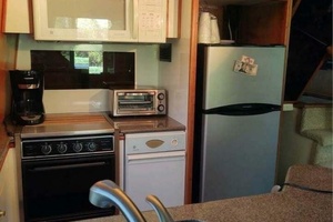 47ft Bayliner Yacht For Sale