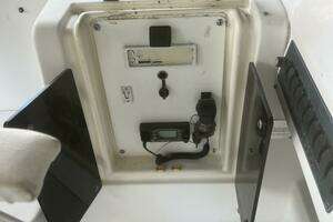 2000 Bayliner 4788 thumbnail 52