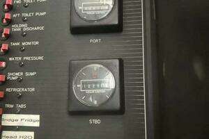 2000 Bayliner 4788 thumbnail 18