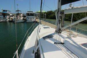 2002 Hunter 410 thumbnail 11