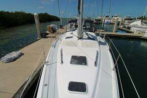 2002 Hunter 410 thumbnail 8