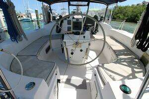 2002 Hunter 410 thumbnail 15