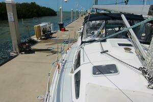 2002 Hunter 410 thumbnail 10