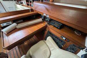 1994 Sundeer 64 PILOTHOUSE CUTTER thumbnail 24