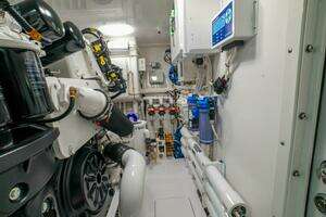 2023 Viking 72 Convertible thumbnail 111