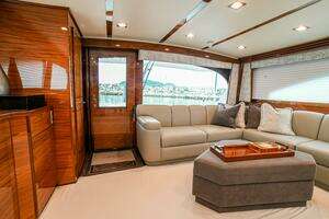2023 Viking 72 Convertible thumbnail 34