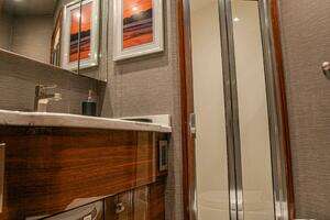2023 Viking 72 Convertible thumbnail 60