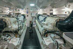 2023 Viking 72 Convertible thumbnail 99