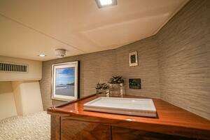 2023 Viking 72 Convertible thumbnail 66