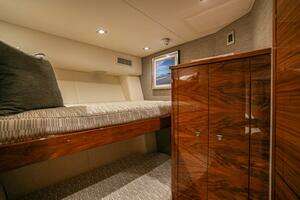 2023 Viking 72 Convertible thumbnail 65