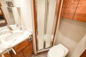2023 Viking 72 Convertible thumbnail 94