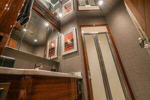 2023 Viking 72 Convertible thumbnail 59