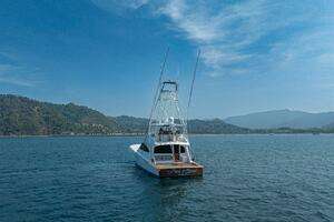 2023 Viking 72 Convertible thumbnail 134