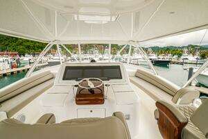 2023 Viking 72 Convertible thumbnail 15