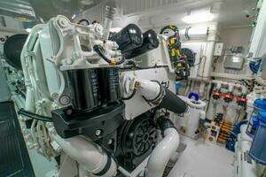 2023 Viking 72 Convertible thumbnail 112