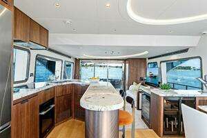 2027 Aquitalia Yachts Flybridge thumbnail 16