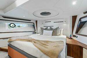 2027 Aquitalia Yachts Flybridge thumbnail 47