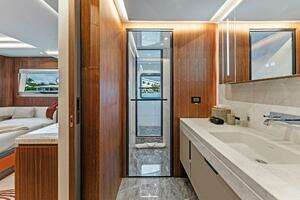 2027 Aquitalia Yachts Flybridge thumbnail 32