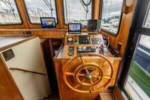 2000 Nordic Tugs 37 thumbnail 22