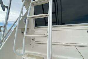 2001 Riviera 43 Flybridge thumbnail 16