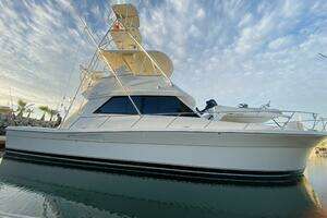 2001 Riviera 43 Flybridge thumbnail 25