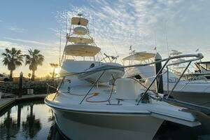 2001 Riviera 43 Flybridge thumbnail 24