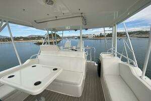 2001 Riviera 43 Flybridge thumbnail 18