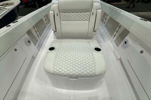 2026 Jupiter 380 LS thumbnail 7