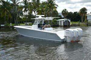 2027 Jupiter 380 LS thumbnail 2