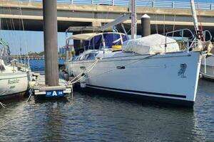 2011 Beneteau Oceanis 49 thumbnail 6