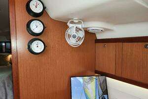 2011 Beneteau Oceanis 49 thumbnail 24