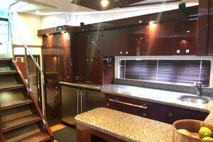 2008 Sea Ray 55 Sundancer thumbnail 24