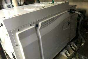 2008 Sea Ray 55 Sundancer thumbnail 43