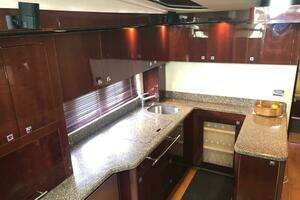 2008 Sea Ray 55 Sundancer thumbnail 23