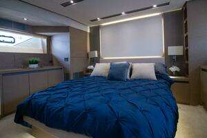 2018 Prestige 680 Flybridge thumbnail 23