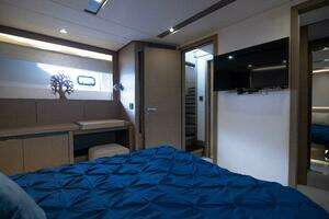 2018 Prestige 680 Flybridge thumbnail 25