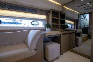 2018 Prestige 680 Flybridge thumbnail 20