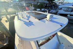 2014 Everglades 355 Center Console thumbnail 17