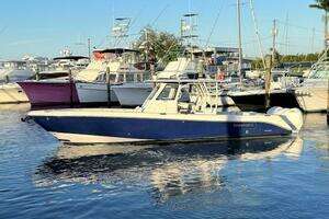 2014 Everglades 355 Center Console thumbnail 4