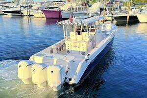 2014 Everglades 355 Center Console thumbnail 5