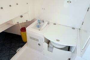 2014 Everglades 355 Center Console thumbnail 34