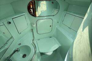 1993 Beneteau Oceanis 400 thumbnail 22