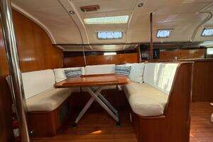 1993 Beneteau Oceanis 400 thumbnail 16