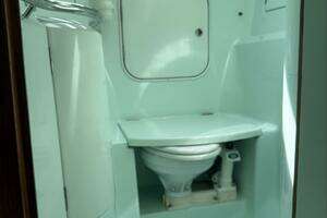 1993 Beneteau Oceanis 400 thumbnail 21