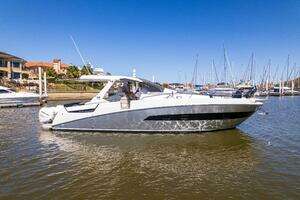 Loki 2018 Azimut 40 Verve Yacht For Sale in League City TX