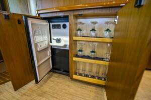 2011 Viking 70 Enclosed Bridge thumbnail 11