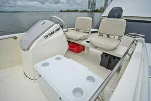2011 Viking 70 Enclosed Bridge thumbnail 59
